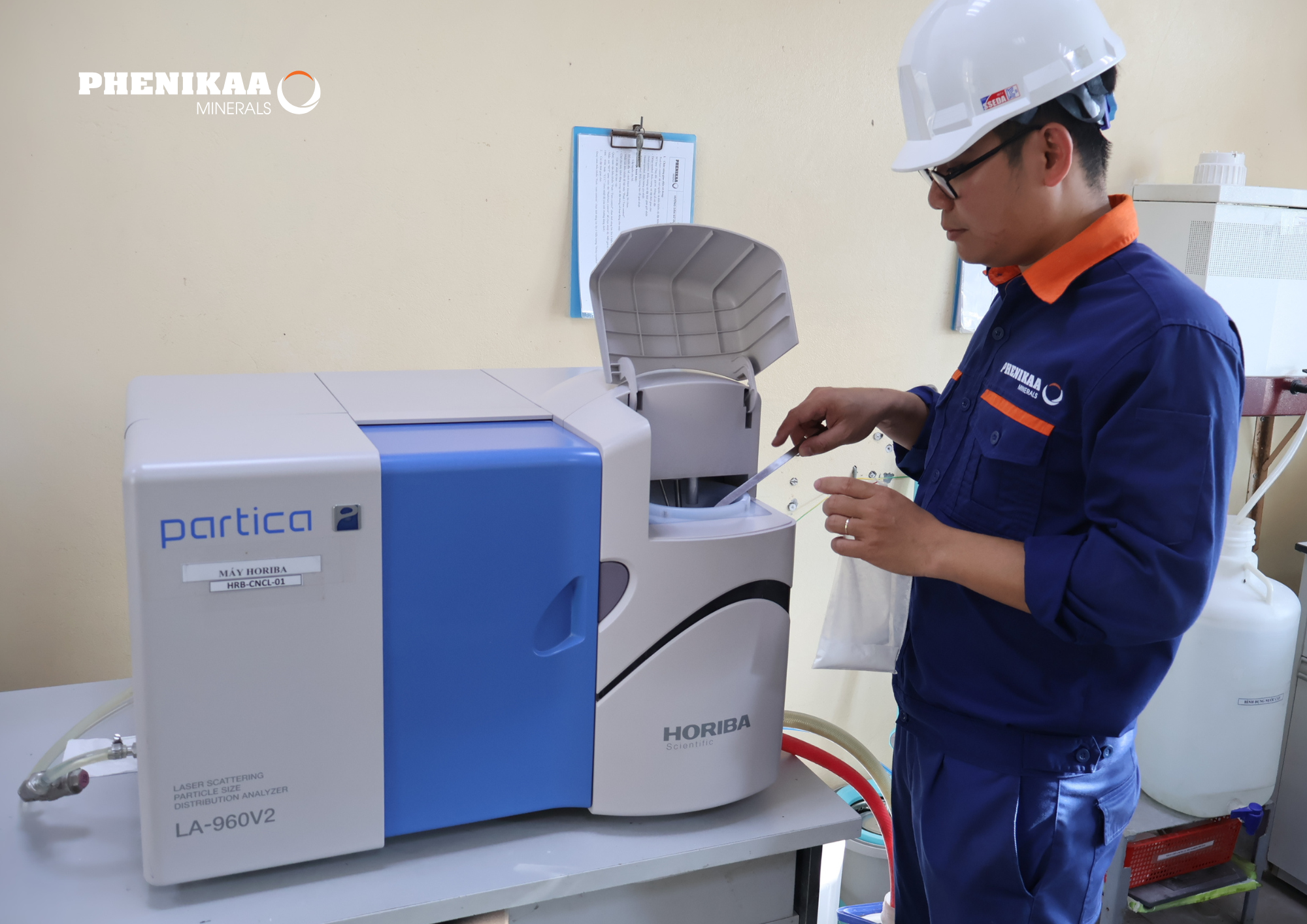 Máy phân tích phân bố cỡ hạt bằng phương pháp tán xạ laser.png