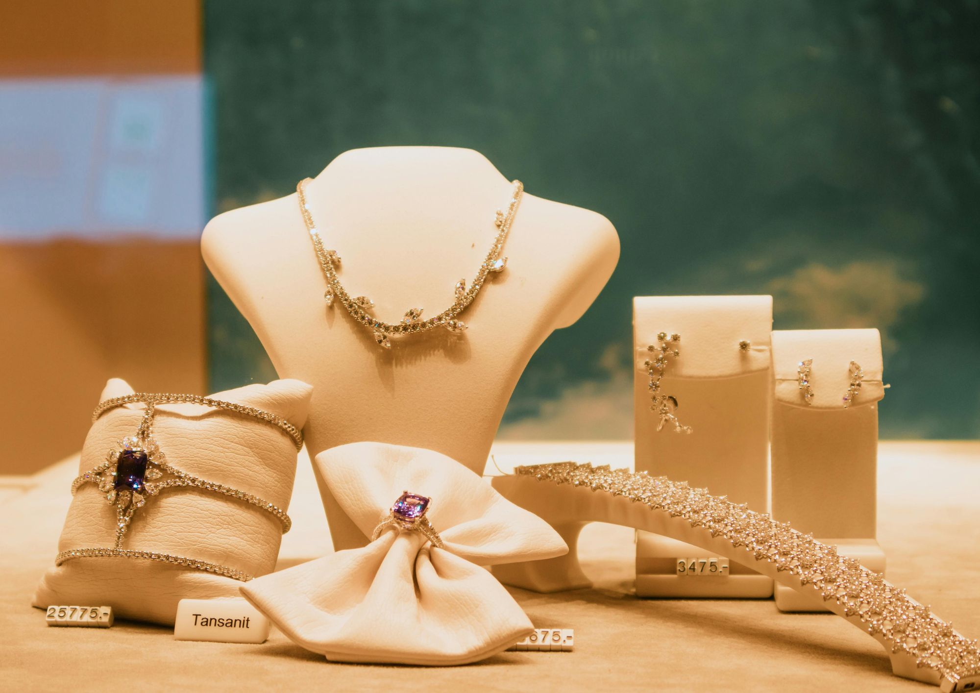 trang suc cao cap.jpg