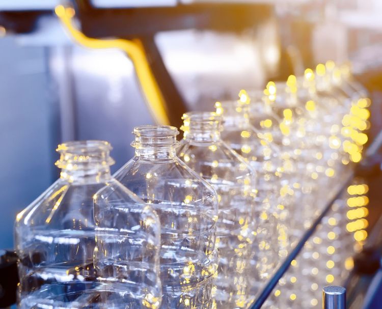 Cristobalite trong sản xuất sơn, nhựa và cao su